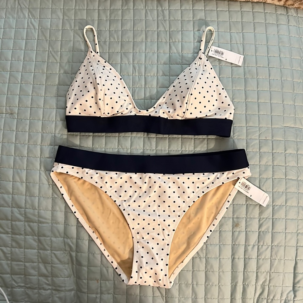 Teeny weenie polka dot bikini 👙🏖️☀️